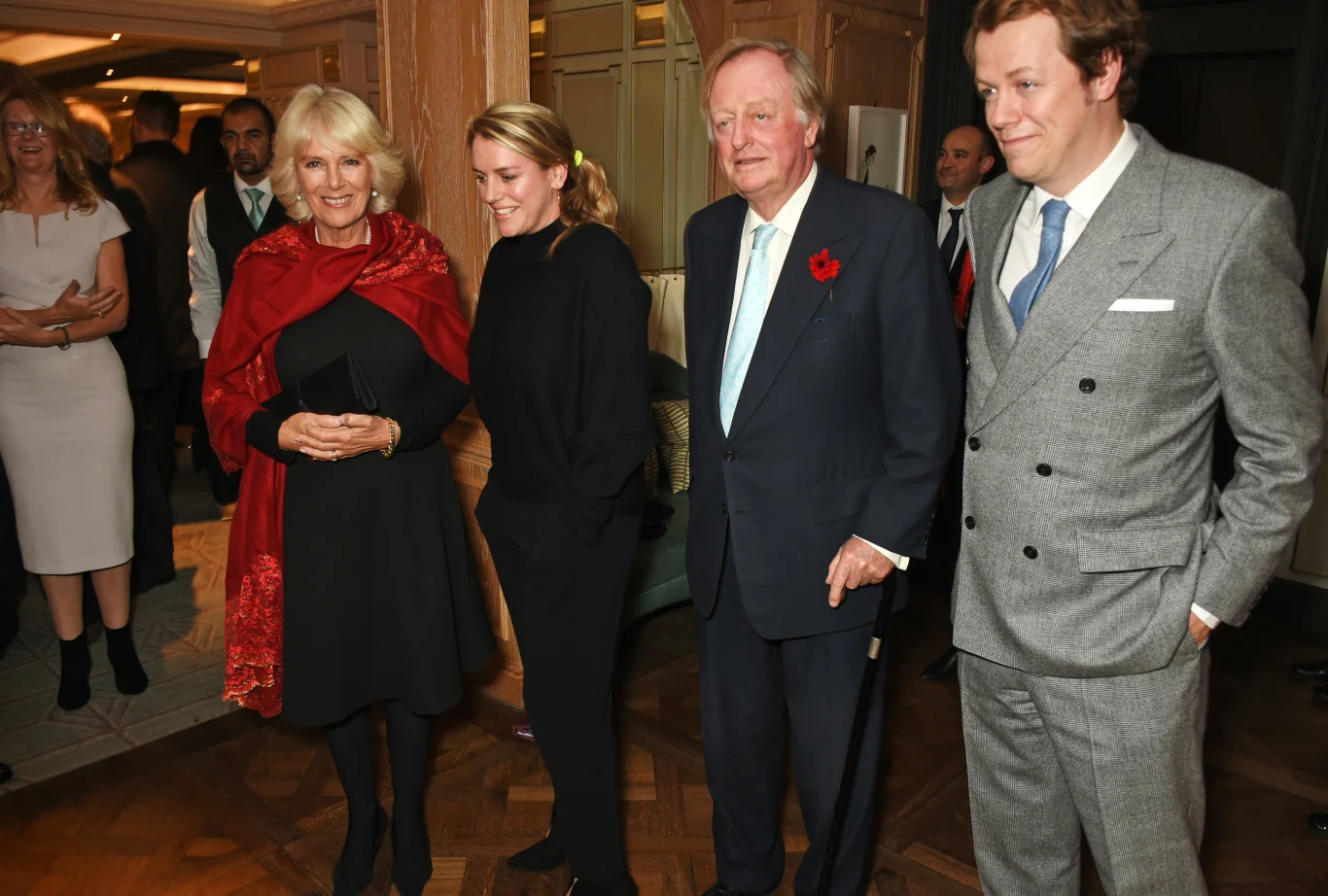 Camilla Parker Bowles z byłym mężemi i dziećmi Camilla Parker Bowles z byłym mężemi i dziećmi