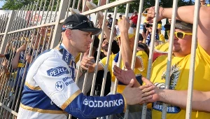 Jarosław Hampel dziękuje kibicom Motoru Lublin za doping.