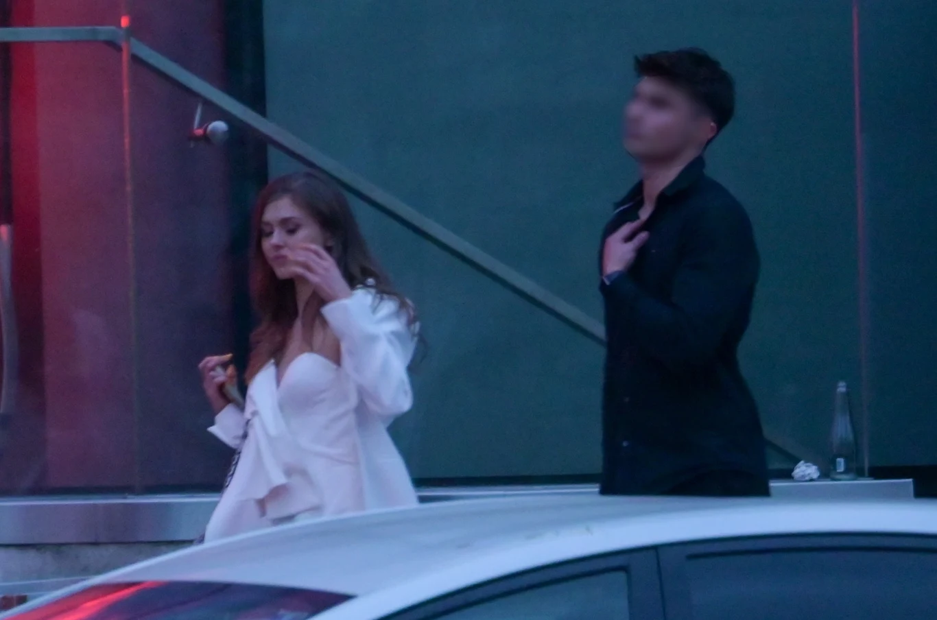 Joanna i Jan prawdopodobnie szukali wolnej taksówki Joanna i Jan prawdopodobnie szukali wolnej taksówki