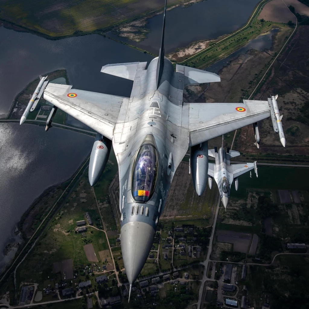 Jak podaje wydanie raportu World Air Forces z 2023 roku, Rumunia posiada aktualnie 14 operacyjnych myśliwców F-16A