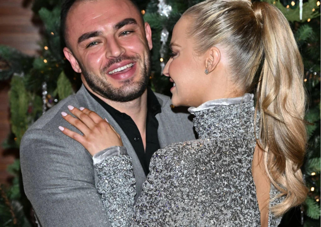 Roger Salla, Karolina Pisarek