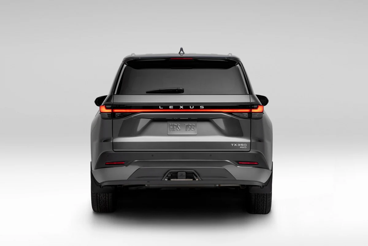 Lexus TX