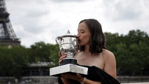 Iga Świątek podczas sesji w Paryżu