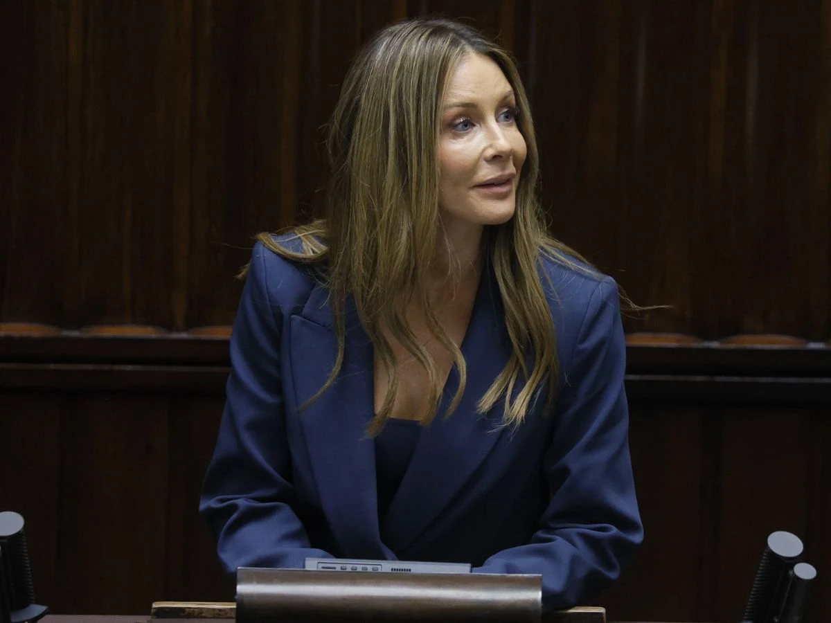 Małgorzata Rozenek-Majdan przemówiła z mównicy Małgorzata Rozenek-Majdan przemówiła z mównicy