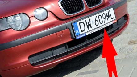 ​Tysiące kierowców będzie musiało wymienić tablice rejestracyjne. W innym razie czekają ich surowe kary