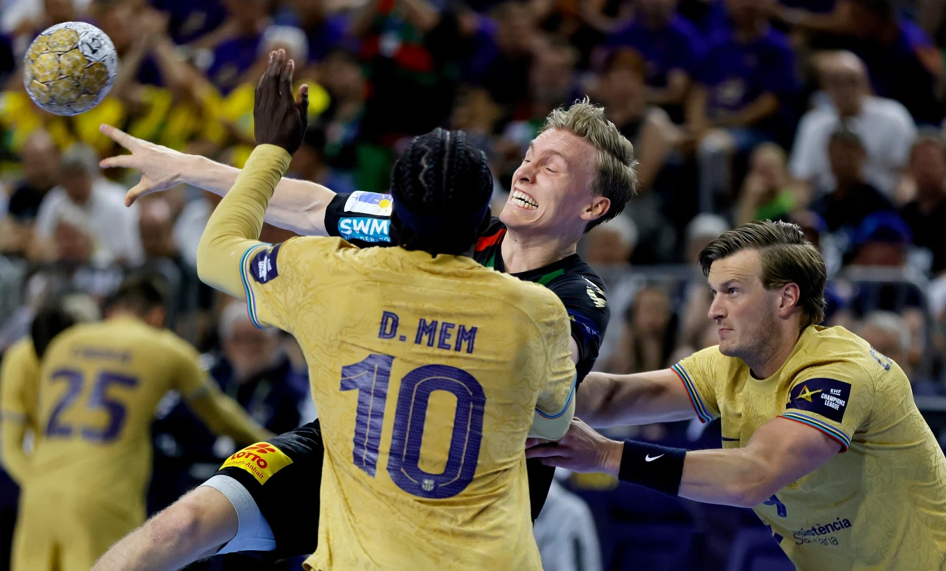 Gisli Kristjansson w meczu z Barceloną