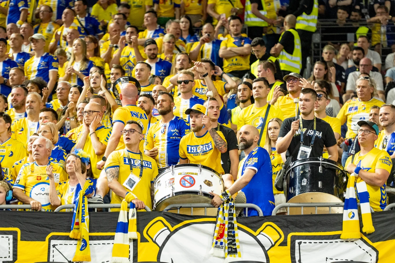 Kibice mistrza Polski w Lanxess Arenie