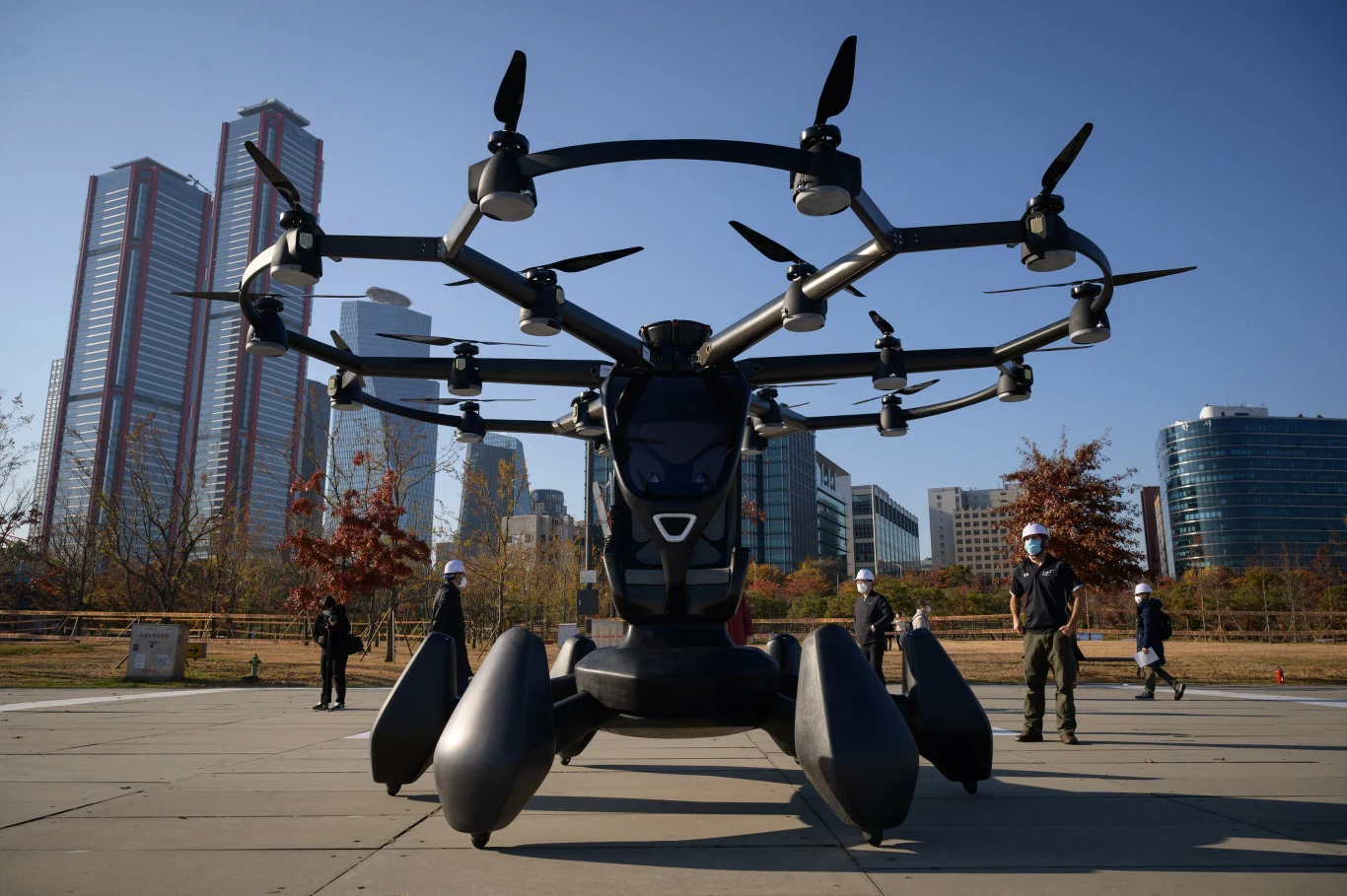 Z 18 silników 6 może mieć awarię, a dron Hexa Lift i tak wyląduje bezpiecznie Z 18 silników 6 może mieć awarię, a dron Hexa Lift i tak wyląduje bezpiecznie