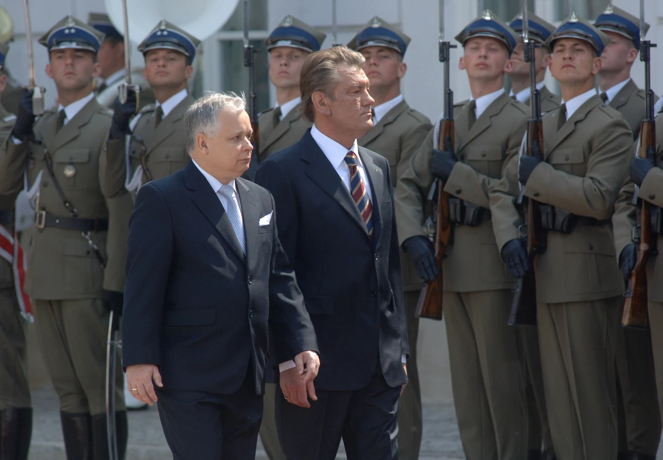 Lech Kaczyński i Wiktor Juszczenko w Polsce, 2006 rok Lech Kaczyński i Wiktor Juszczenko w Polsce, 2006 rok