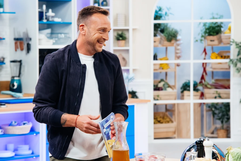 Mateusz Gessler "Para do gara. Ona mówi, on gotuje" - nowy program kulinarny Czwórki Mateusz Gessler "Para do gara. Ona mówi, on gotuje" - nowy program kulinarny Czwórki