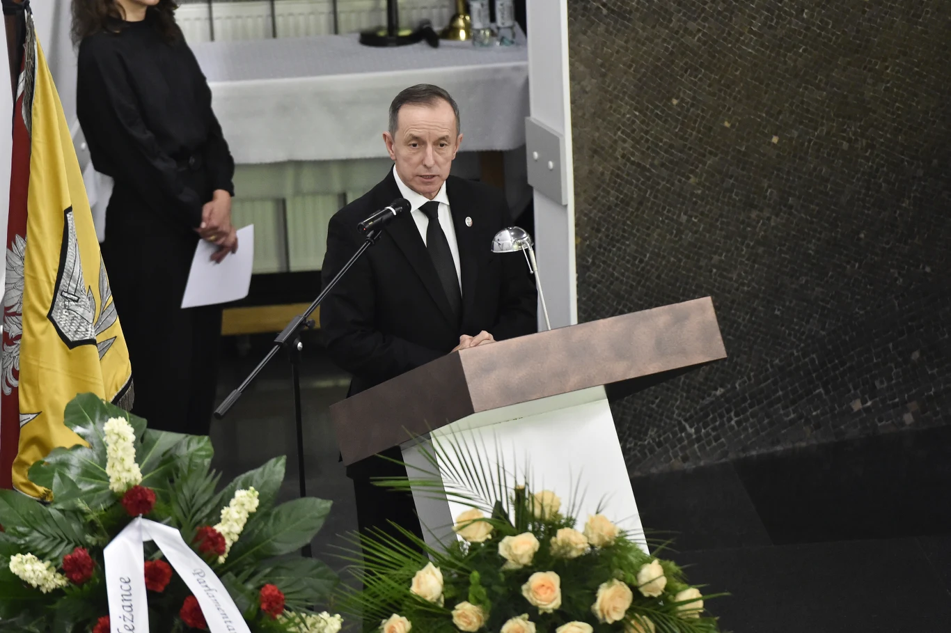 Marszałek Senatu Tomasz Grodzki na pogrzebie Barbary Borys-Damięckiej Marszałek Senatu Tomasz Grodzki na pogrzebie Barbary Borys-Damięckiej