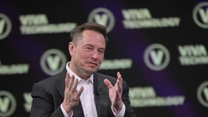 Najbogatsi ludzie świata. Zdecydowanym liderem jest Elon Musk, którego Tesla angażuje się w prace nad sztuczną inteligencją