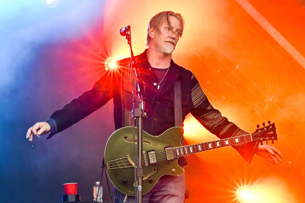 Josh Homme jest liderem zespołu Queens of the Stone Age