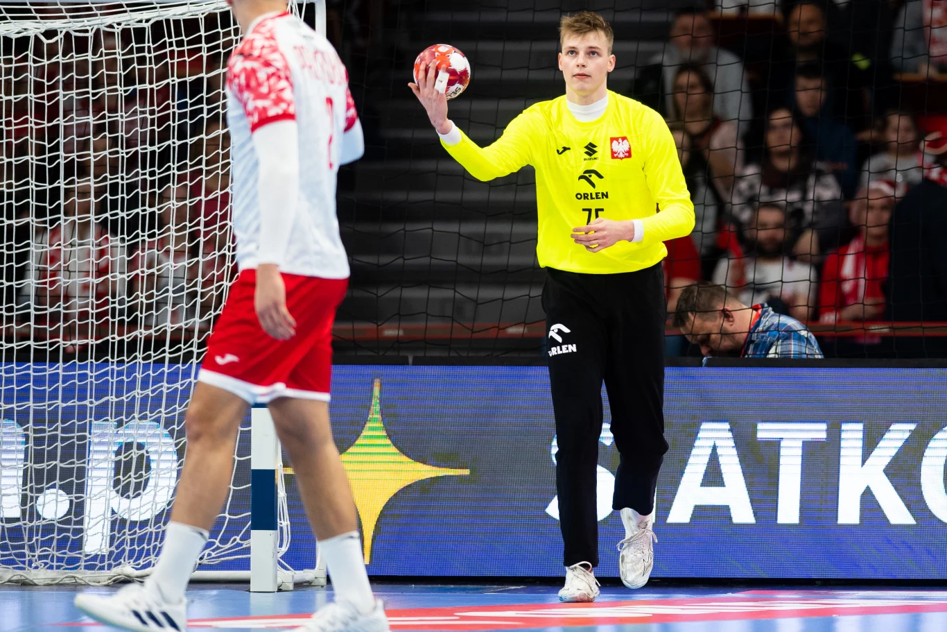 Marcel Jastrzębski - utalentowany bramkarz powinien być wkrótce podstawowym golkiperem w reprezentacji Polski Marcel Jastrzębski - utalentowany bramkarz powinien być wkrótce podstawowym golkiperem w reprezentacji Polski