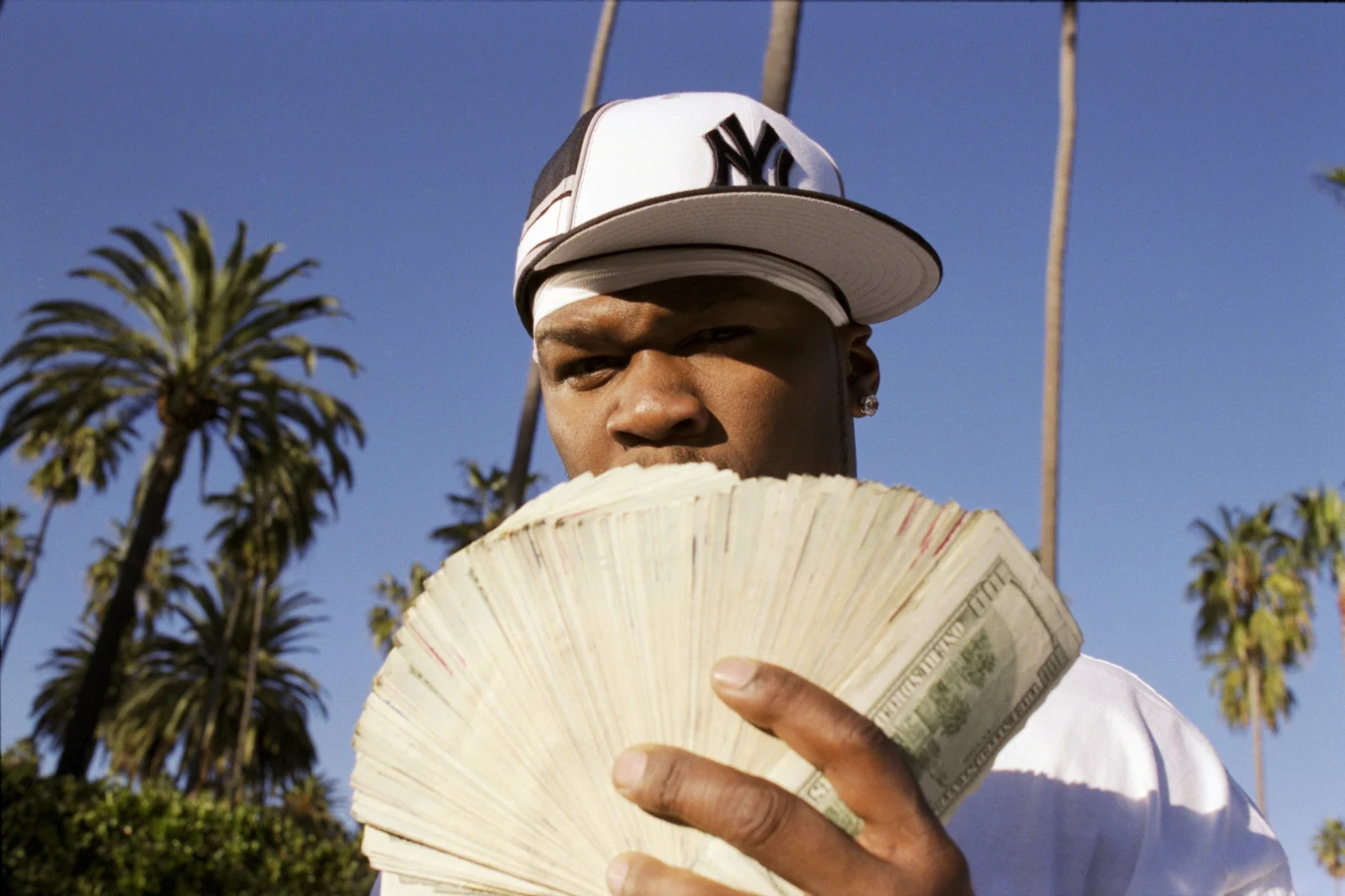 50 Cent z pokaźnym plikiem dolarów 