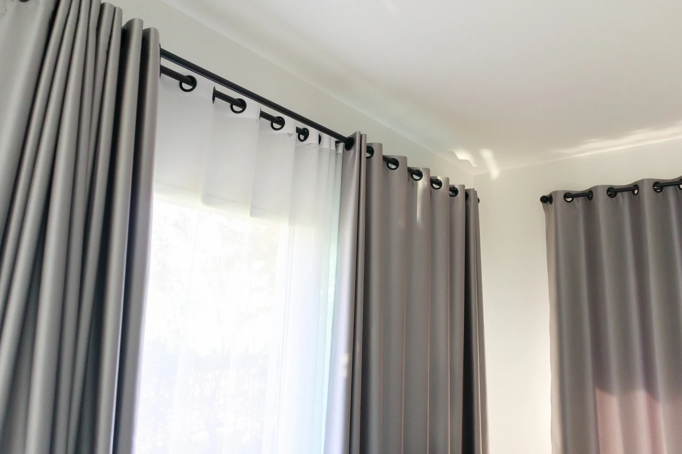 Odpowiednio dobrane zasłony mogą odmienić wygląd naszych wnętrz