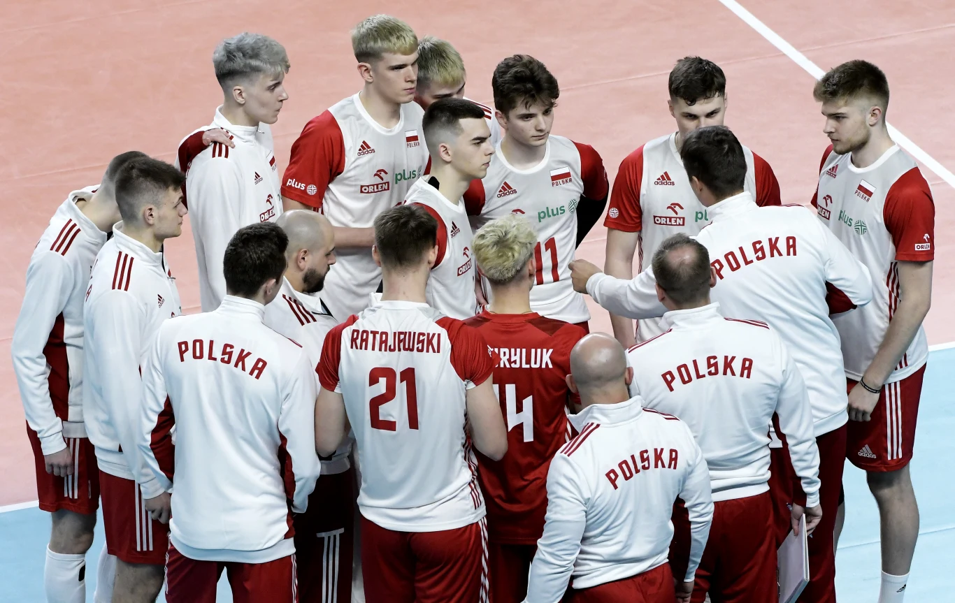 Trzon kadry do lat 21 stanowią siatkarze, którzy przed rokiem zdobyli srebro ME juniorów