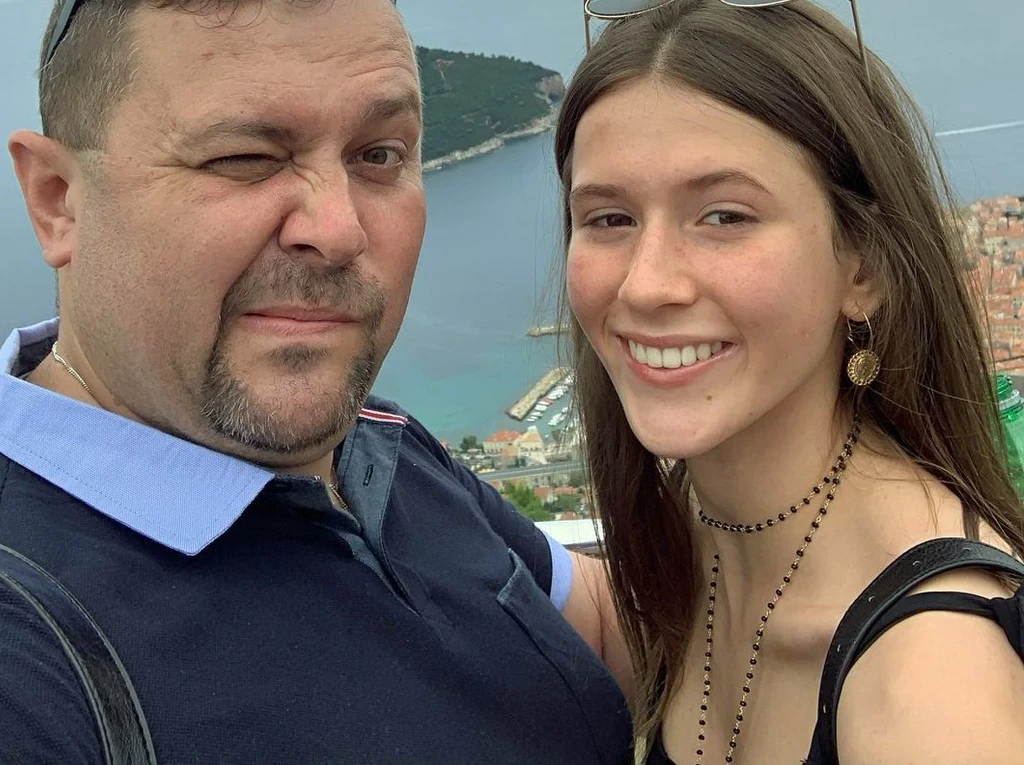 Roxie Węgiel z ojcem