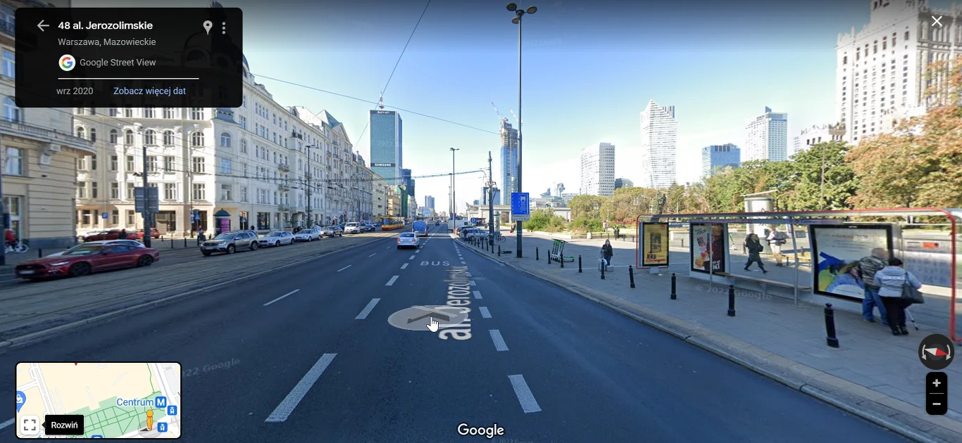 Funkcja Street View jest dostępna z poziomu laptopa i telefonu. Funkcja Street View jest dostępna z poziomu laptopa i telefonu.