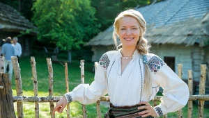 Paulina Gałązka na planie filmu "Sami swoi. Początek"