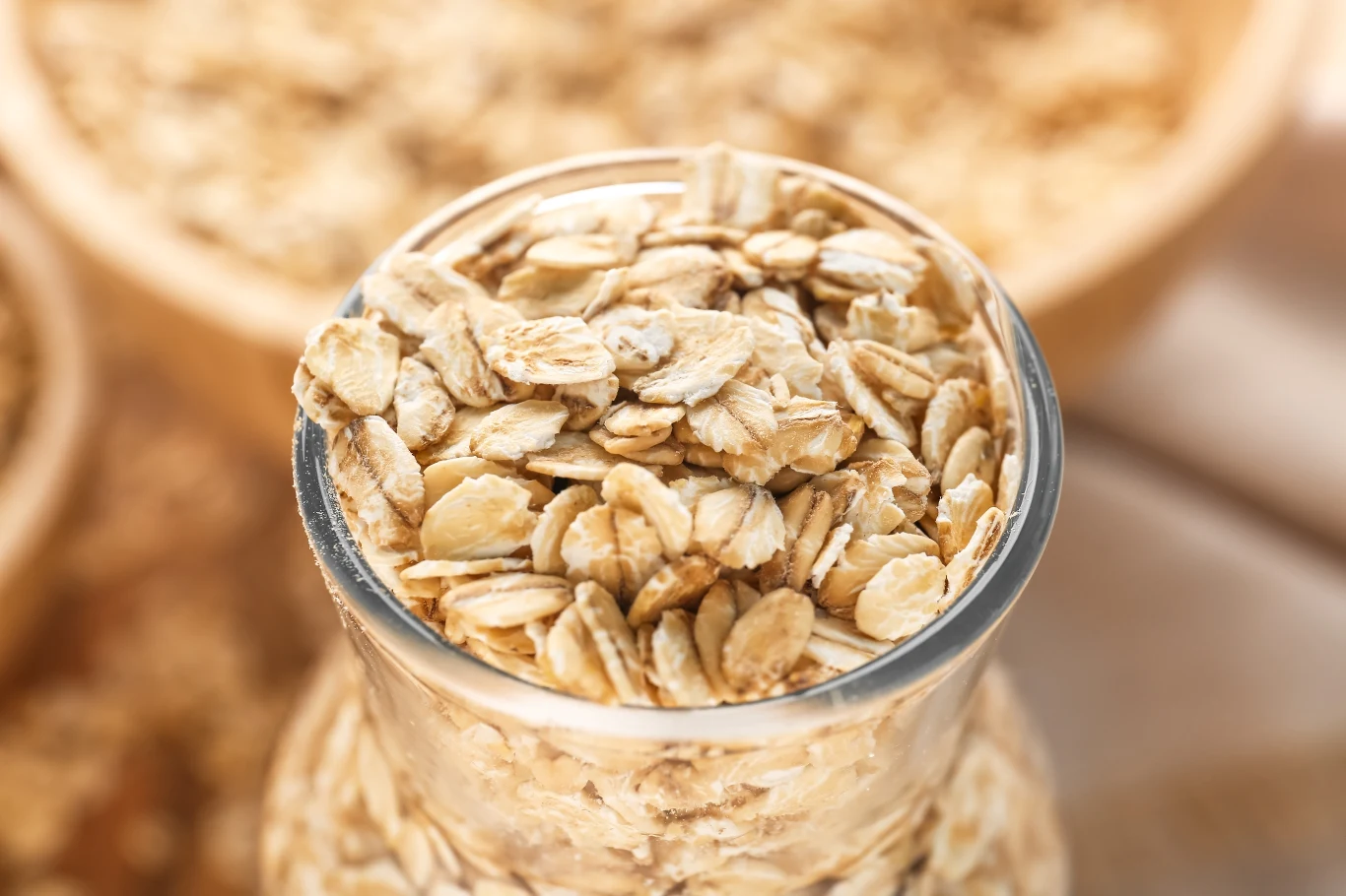 Jeśli lubisz jeść owsiankę na śniadanie, napój owsiany na pewno też ci posmakuje Jeśli lubisz jeść owsiankę na śniadanie, napój owsiany na pewno też ci posmakuje