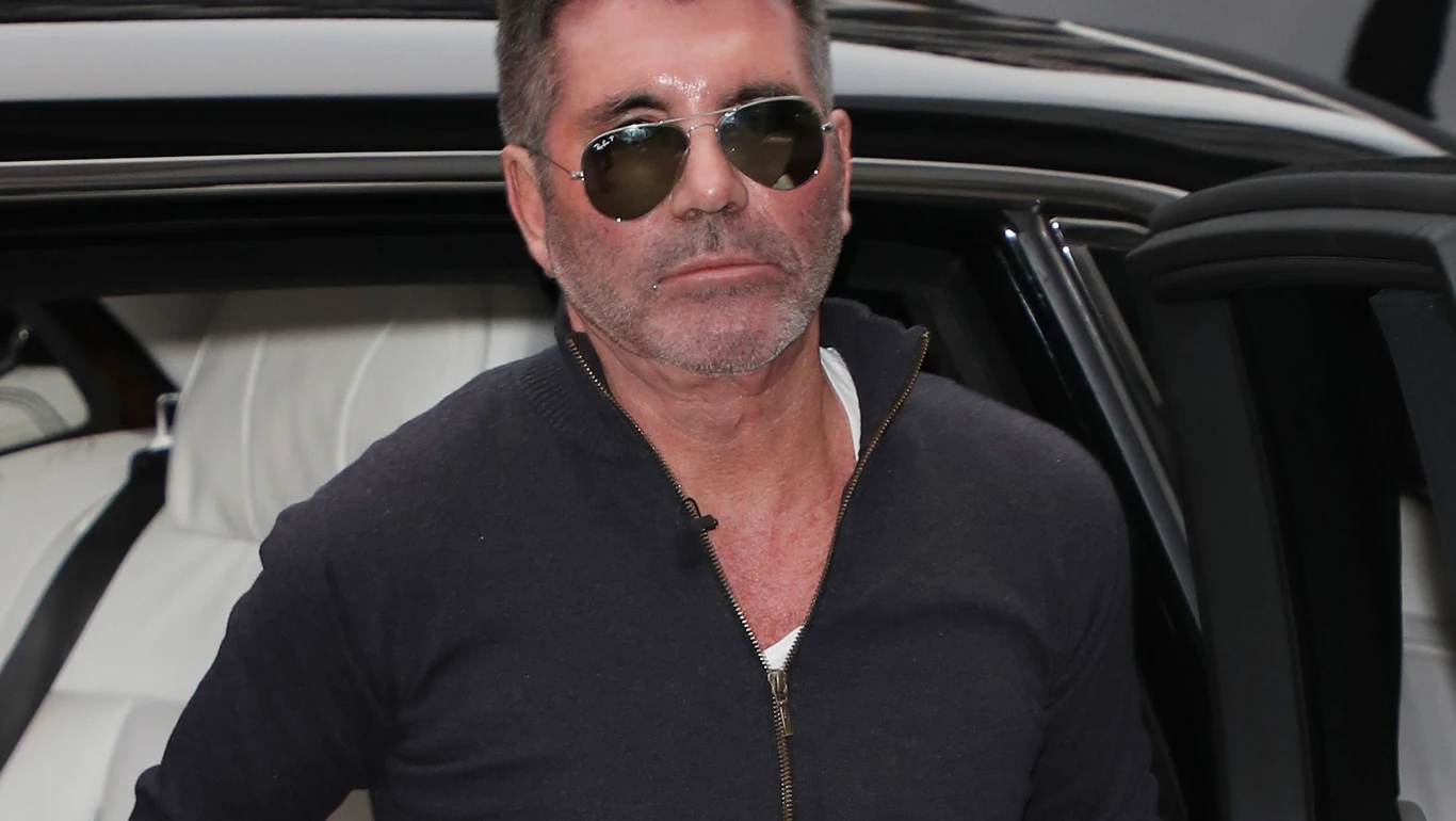 Simon Cowell zabrał głos po tym, jak dowiedział się, że jego dom znalazł się na celowniku złodziei Simon Cowell zabrał głos po tym, jak dowiedział się, że jego dom znalazł się na celowniku złodziei