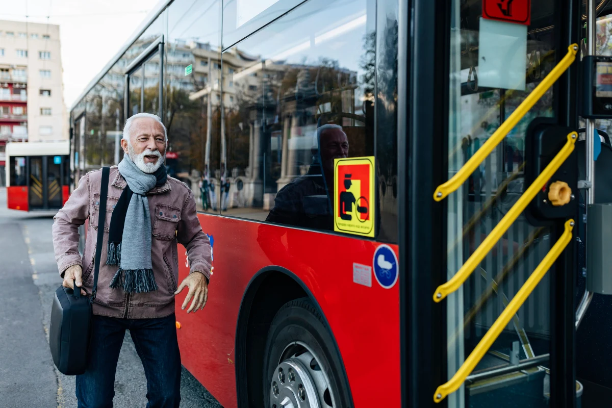 Pamiętaj, aby dokładnie sprawdzać, dokąd jadą autobusy...