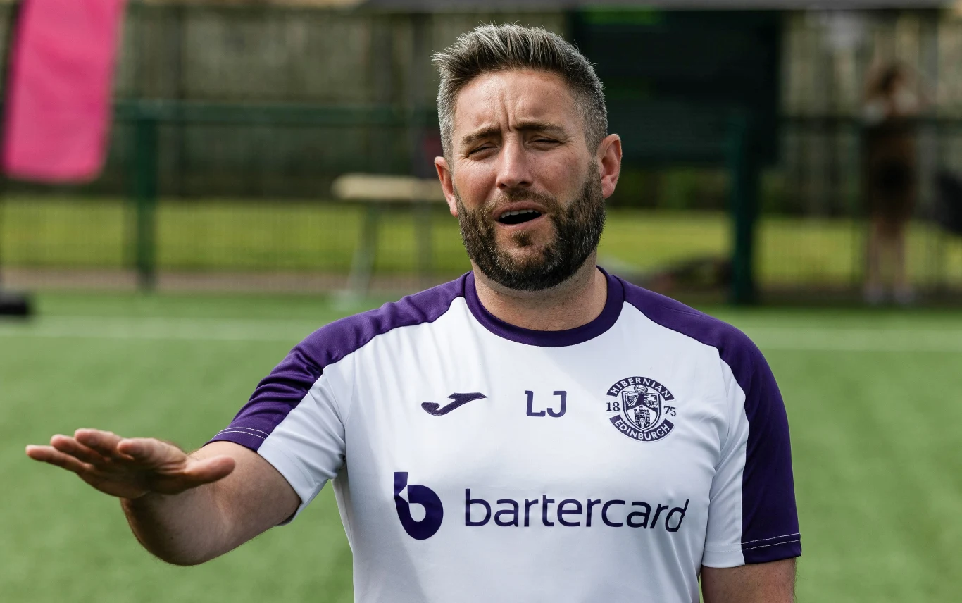 Lee Johnson, menedżer Hibernian FC