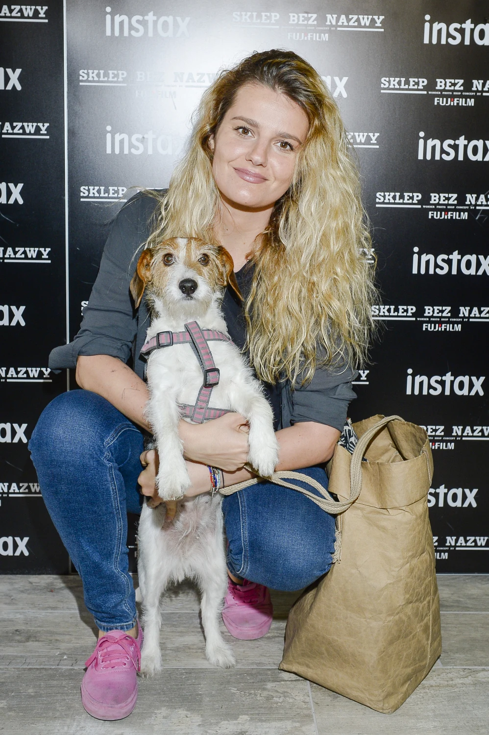 Zofia Zborowska z suczką Wiesią Zofia Zborowska z suczką Wiesią