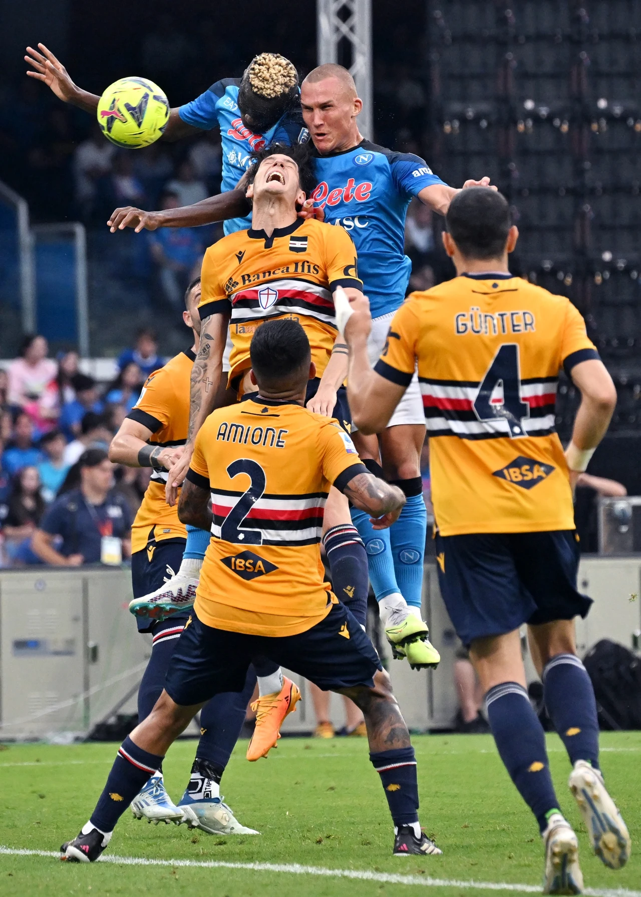 Piłkarze Sampdorii w meczu w Napoli Piłkarze Sampdorii w meczu w Napoli