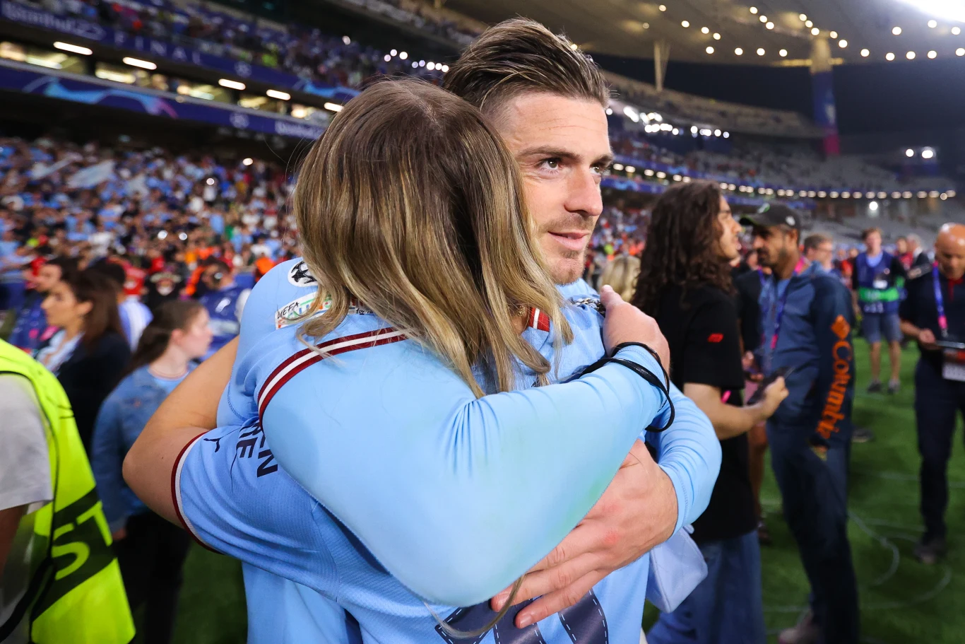 Jack Grealish i Sasha Attwood Jack Grealish i Sasha Attwood