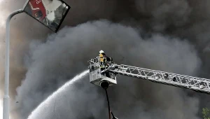 Strażacy walczą z ogniem od 11 dni