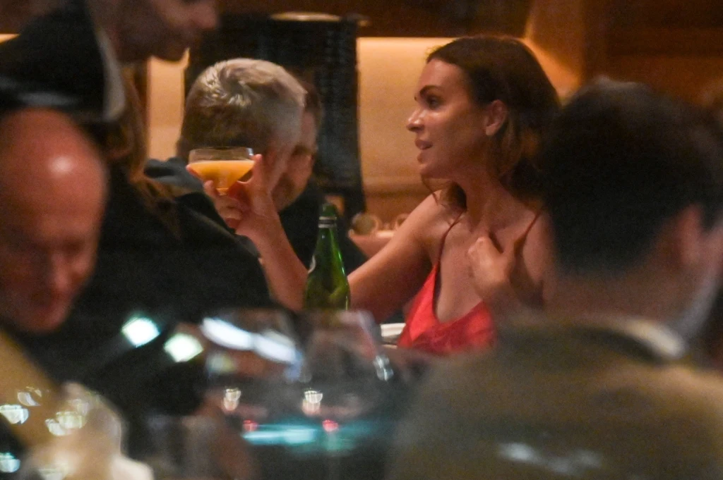 Anna Werndzikowska wychylyla ze znajomymi Anna Werndzikowska wychylyla ze znajomymi