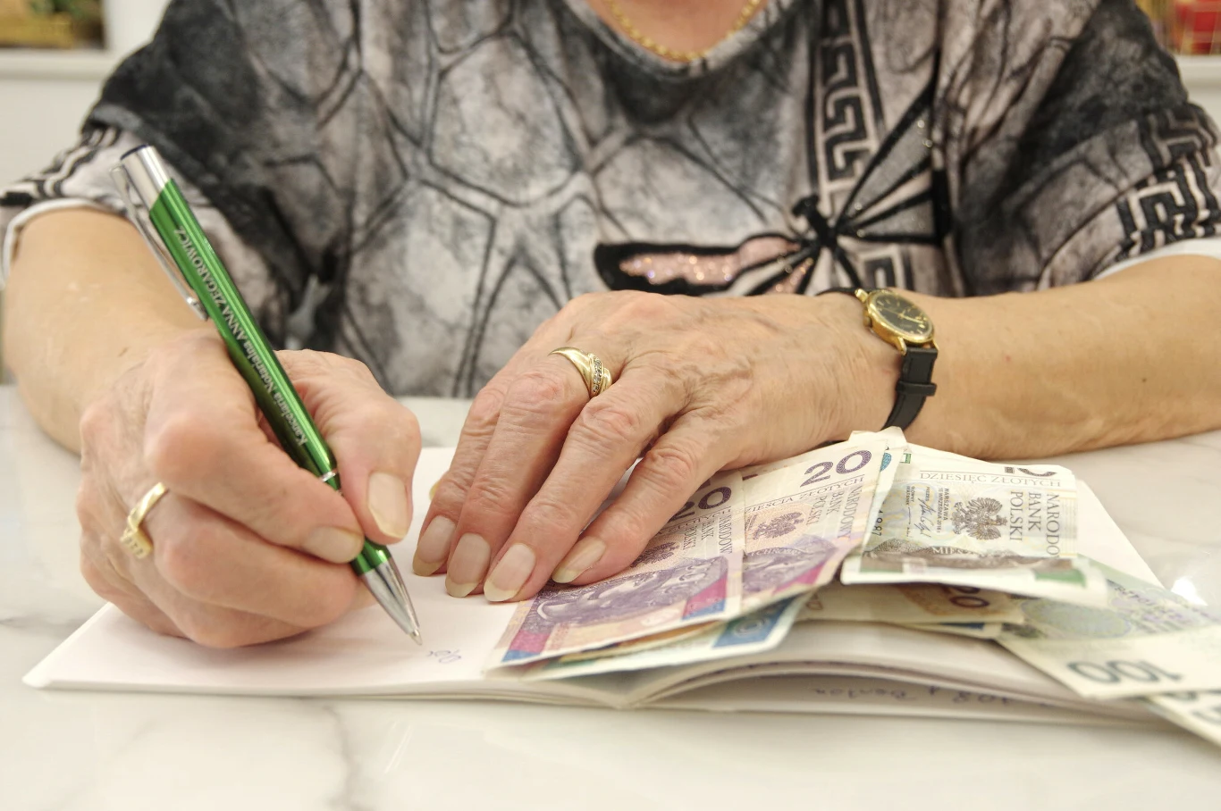 Wysyłka decyzji waloryzacyjnych rozpocznie się nie wcześniej niż w kwietniu Wysyłka decyzji waloryzacyjnych rozpocznie się nie wcześniej niż w kwietniu