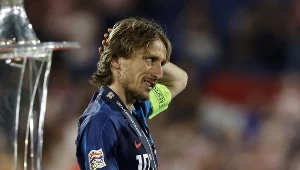 Luka Modrić w meczu Chorwacji z Hiszpanią w finale Ligi Narodów