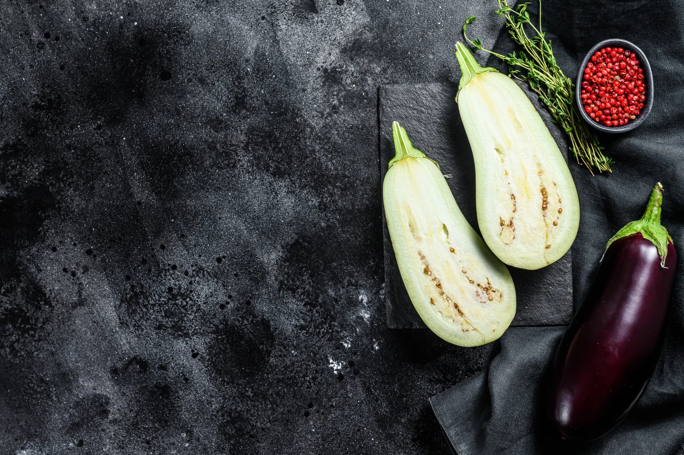 Bakłażan należy do warzyw, które zawierają solaninę