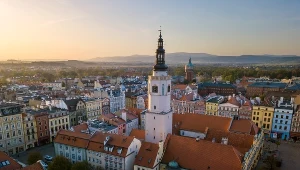 ​Nie bez powodu nazywają ją "małym Krakowem". To idealne miejsce na jesienny weekendowy wypad