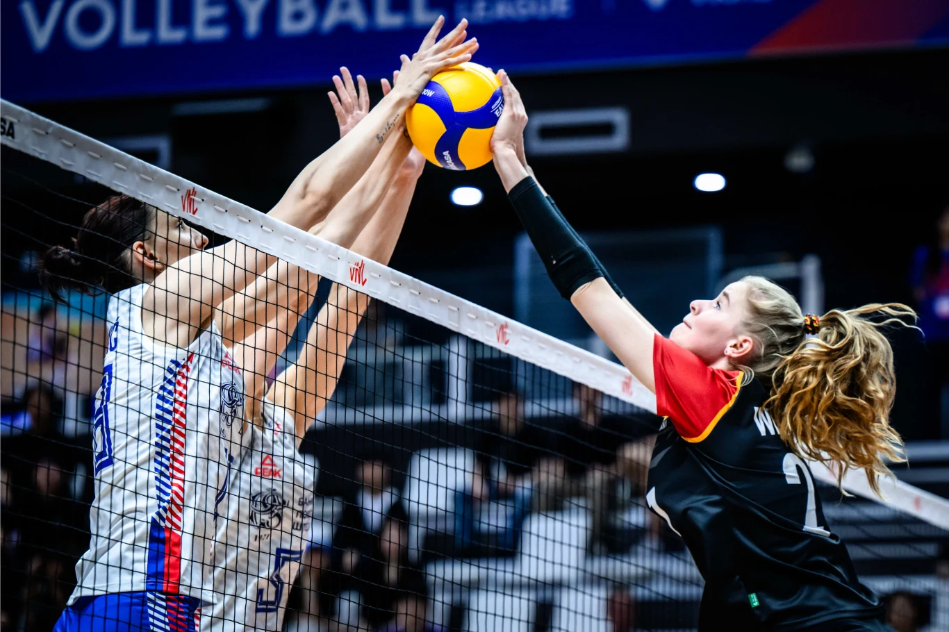 Siatkarki z Serbii pokonały Niemki w Lidze Narodów i gonią czołówkę tabeli Siatkarki z Serbii pokonały Niemki w Lidze Narodów i gonią czołówkę tabeli