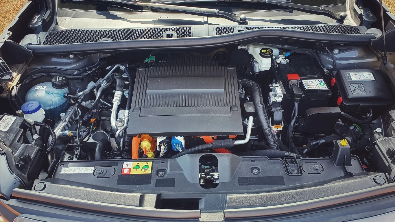 Peugeot e-2008 2023