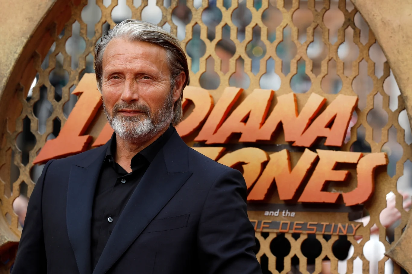 Mads Mikkelsen podczas premiery filmu "Indiana Jones i artefakt przeznaczenia" Mads Mikkelsen podczas premiery filmu "Indiana Jones i artefakt przeznaczenia"