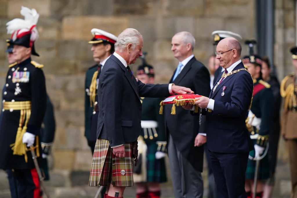 Karol III odbiera klucze do miasta