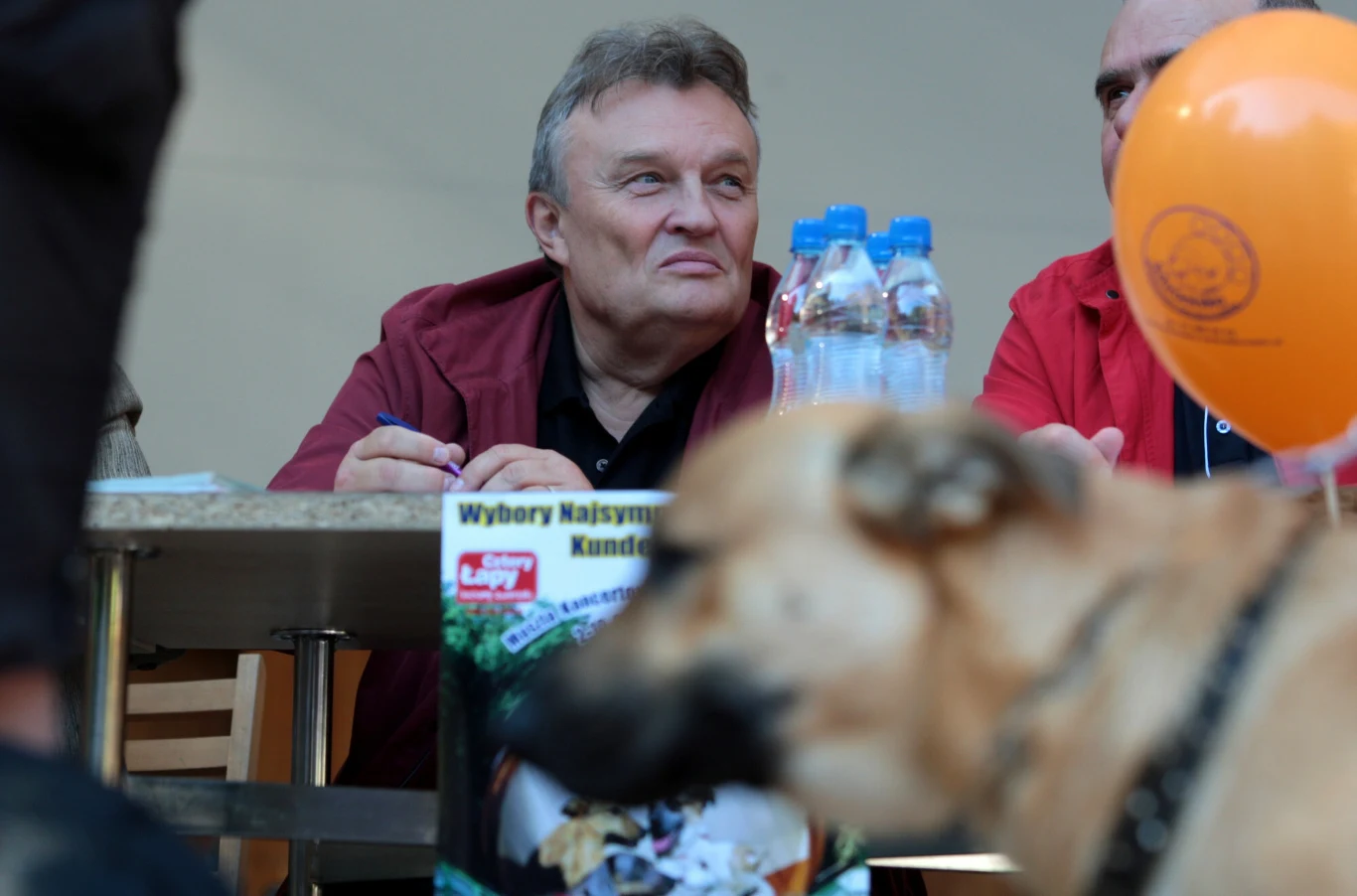 Krzysztof Cugowski w Lublinie na Światowym Dniu Zwierząt i wyborach najsympatyczniejszego kundelka Krzysztof Cugowski w Lublinie na Światowym Dniu Zwierząt i wyborach najsympatyczniejszego kundelka