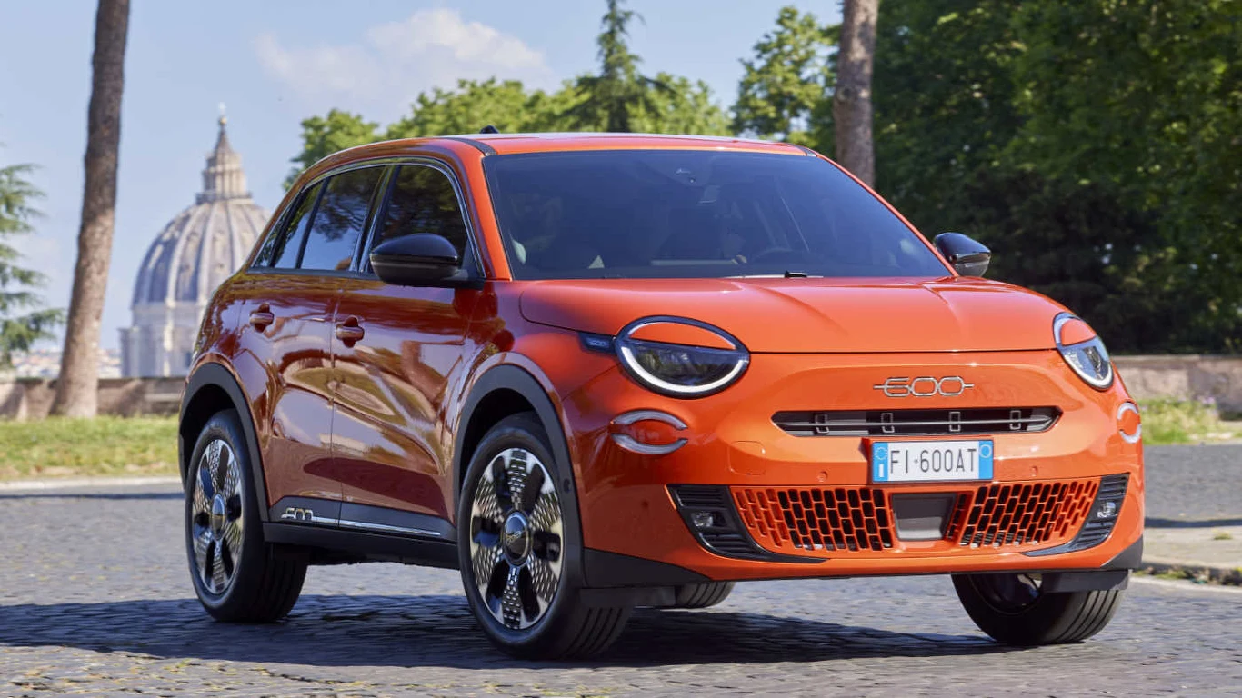 Zgodnie z ostatnimi zapowiedziami, Fiat 600e nie będzie dostępny w odcieniach szarości Zgodnie z ostatnimi zapowiedziami, Fiat 600e nie będzie dostępny w odcieniach szarości