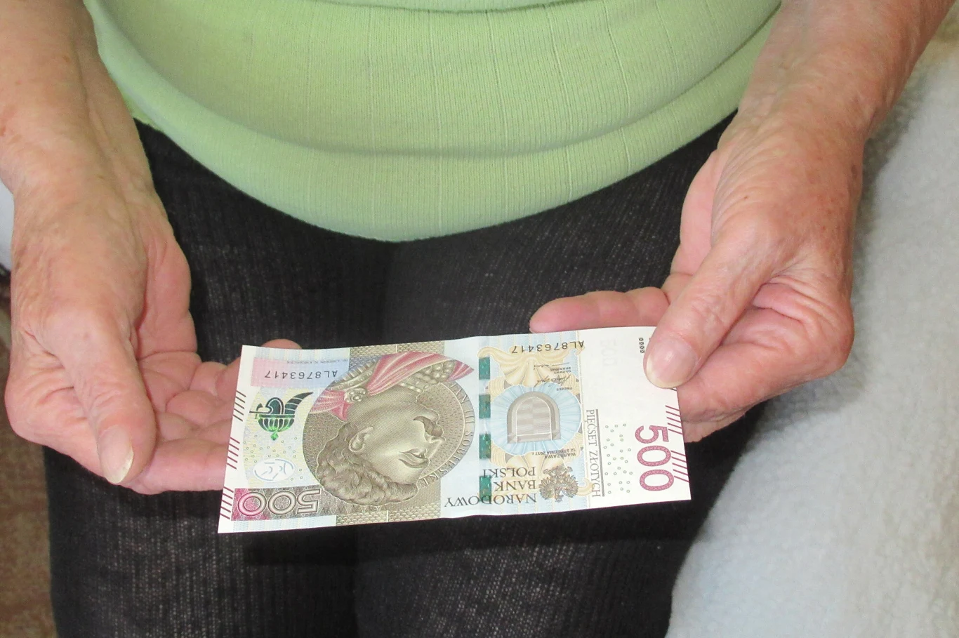 Dodatkowy zasiłek mogą otrzymywać osoby niezdolne do samodzielnej egzystencji 