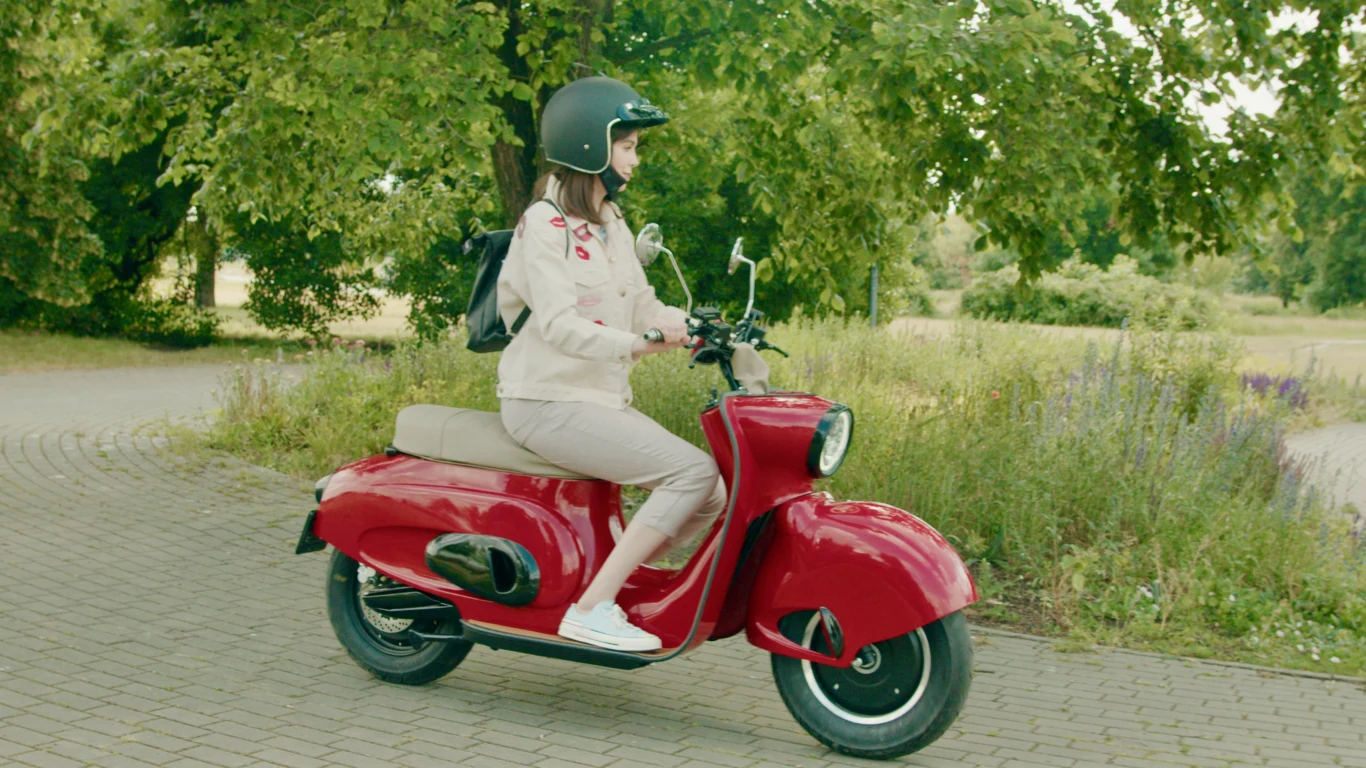 M50e mocno nawiązuje wyglądem do Osy