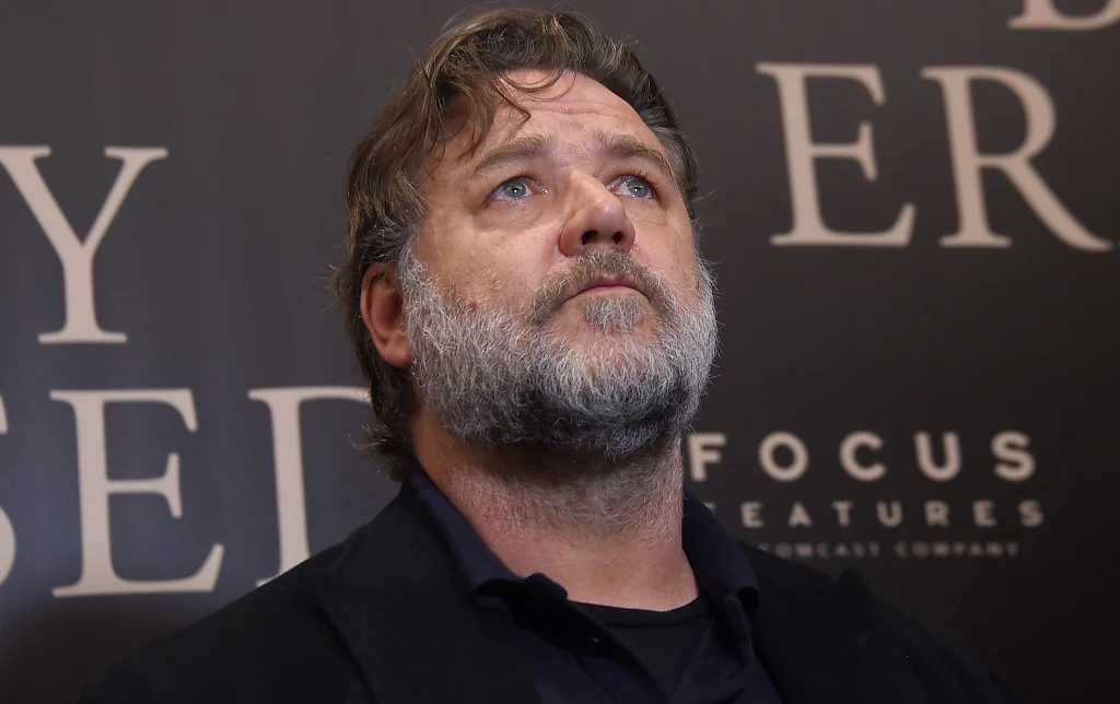 Russell Crowe przyznaje, że przechodzi trudny okres
