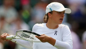 Iga Świątek w akcji na kortach Wimbledonu