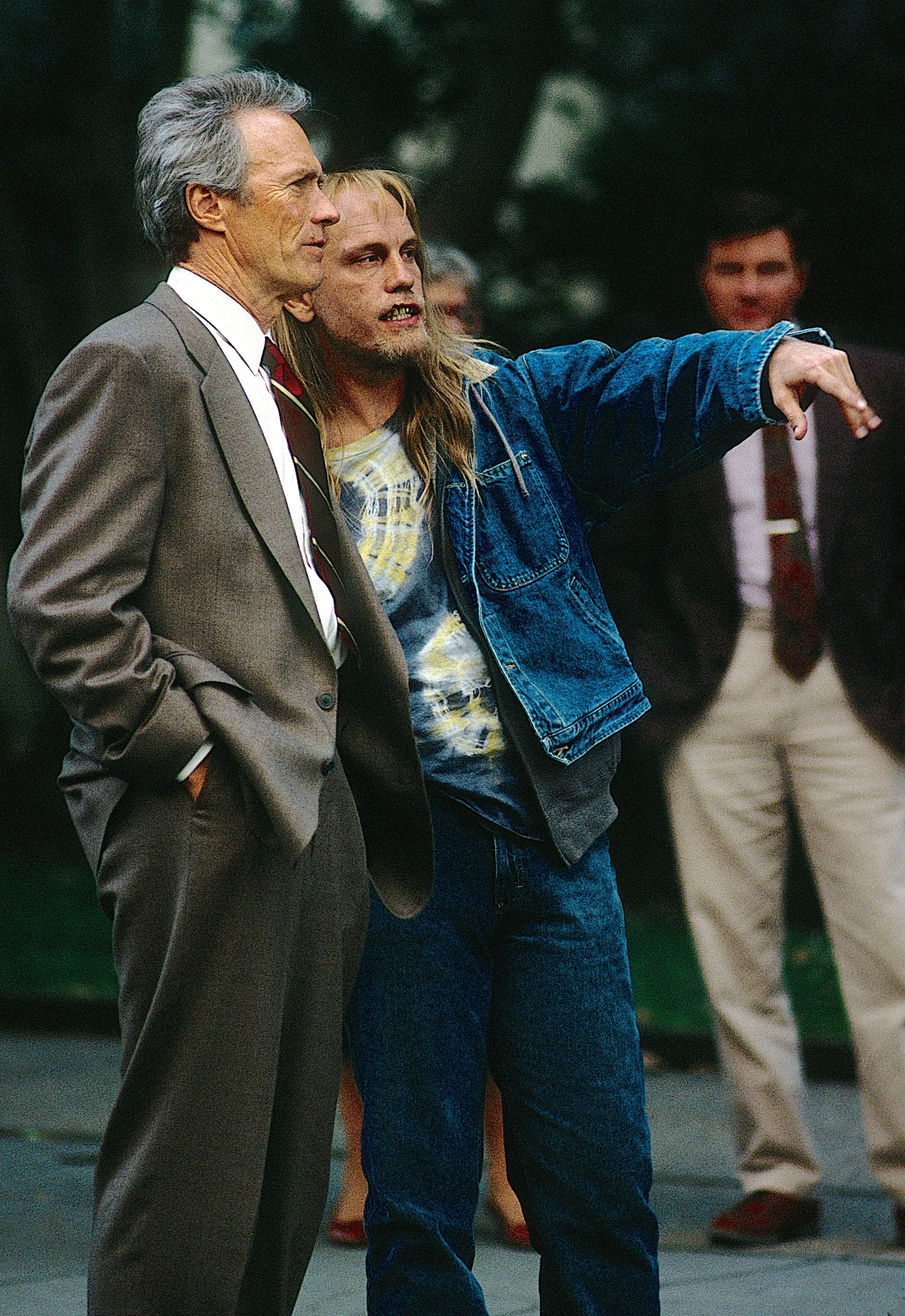 Clint Eastwood i John Malkovich na planie filmu "Na linii ognia" Clint Eastwood i John Malkovich na planie filmu "Na linii ognia"