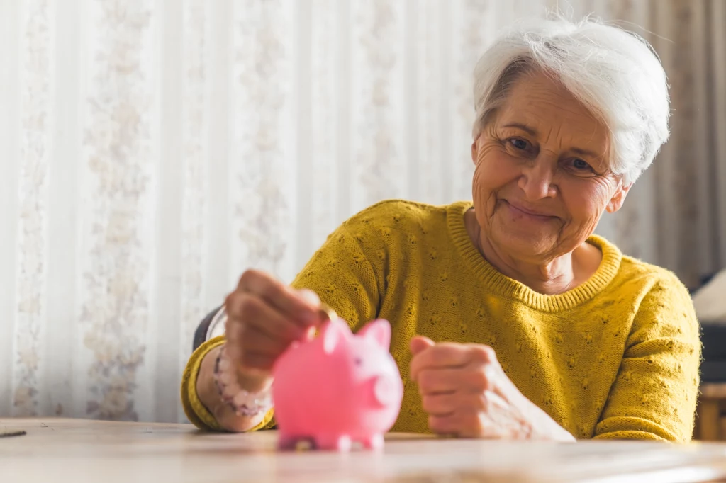 Ogólnopolska Karta Seniora pomaga oszczędzać pieniądze