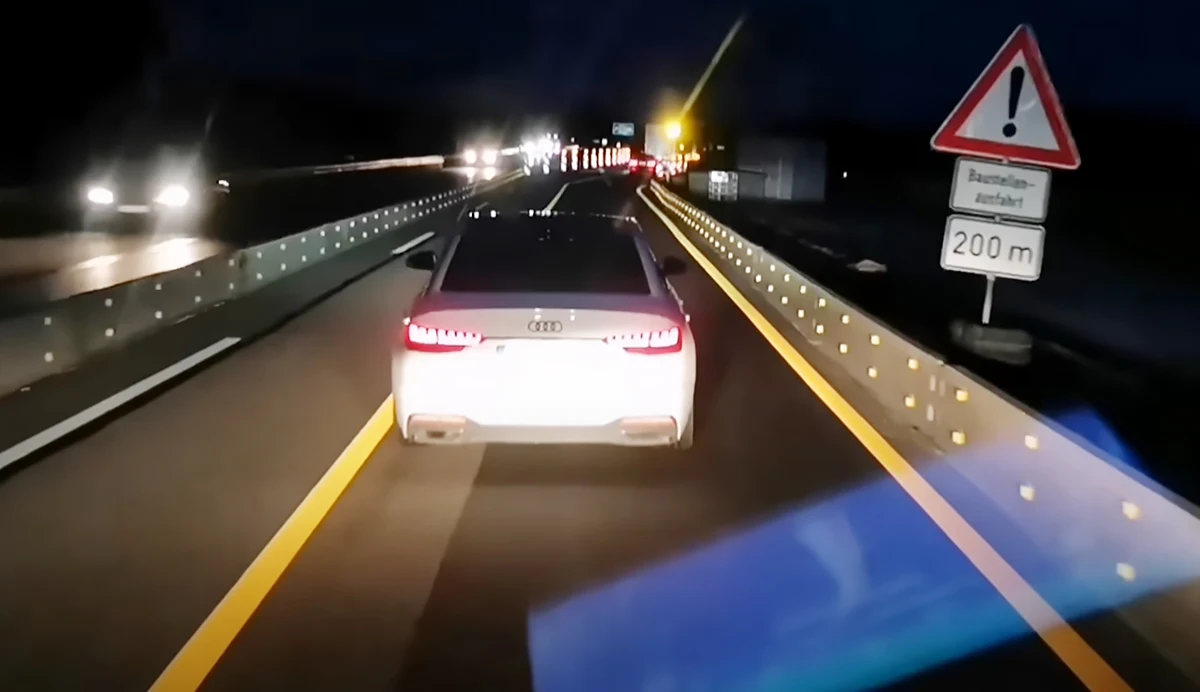 Polak i popis chamstwa na niemieckiej autostradzie Fot. Dashcam Bandit @YouTube Polak i popis chamstwa na niemieckiej autostradzie Fot. Dashcam Bandit @YouTube